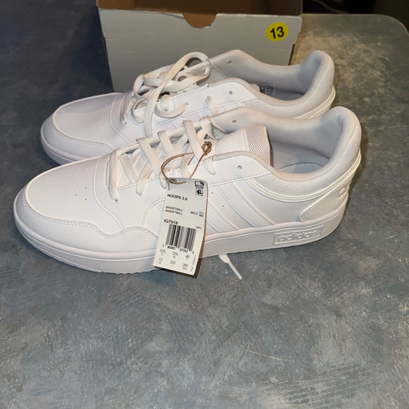 Adidas Men’s Hoops 3.0 Sneakers *Brand New* - Picture 3 of 5